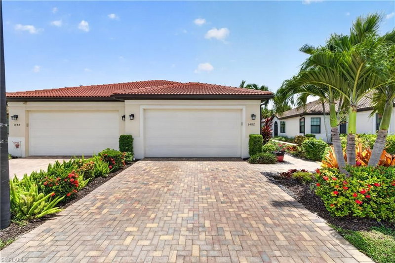 1482 Oceania DR S photo 2