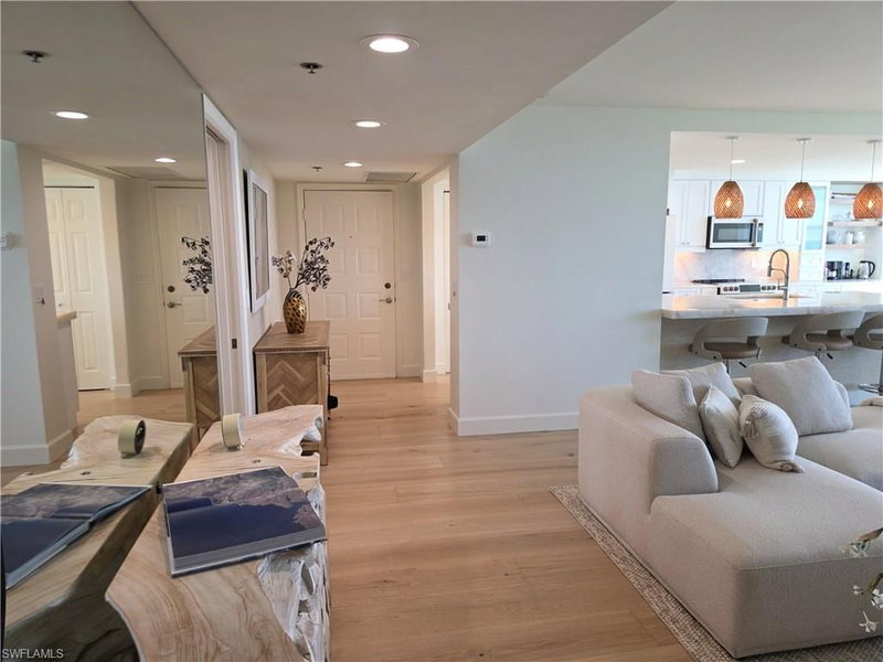 5550 Heron Point DR photo 3