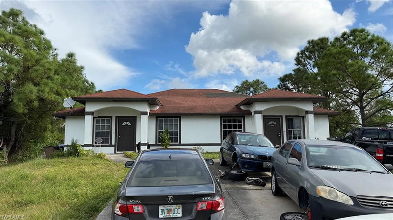 4524/4526 Leonard BLVD S photo 2
