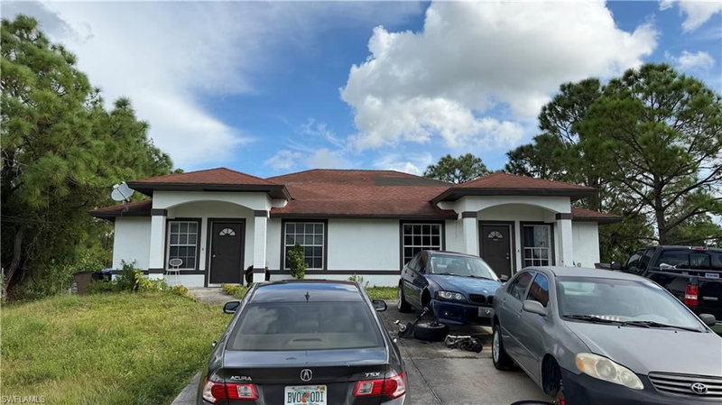 4524/4526 Leonard BLVD S photo 3