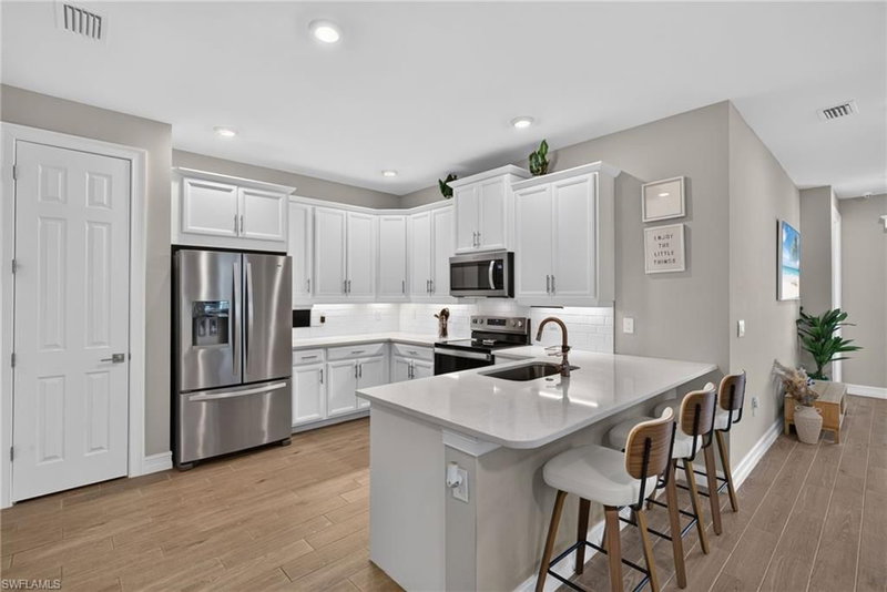 1108 ENBROOK LOOP photo 2