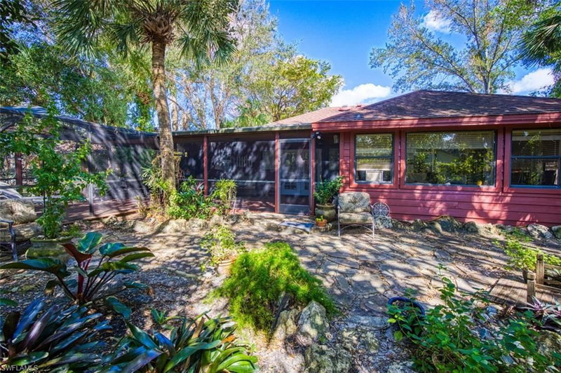 2490 Outrigger LN photo 3