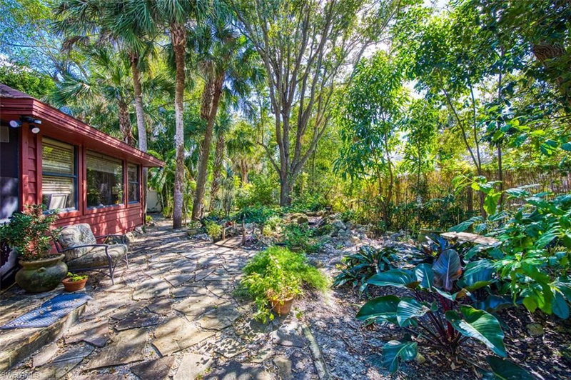 2490 Outrigger LN photo 4
