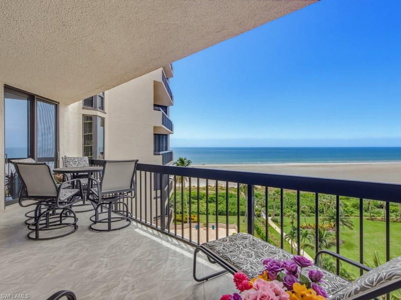 220 Collier BLVD photo 2