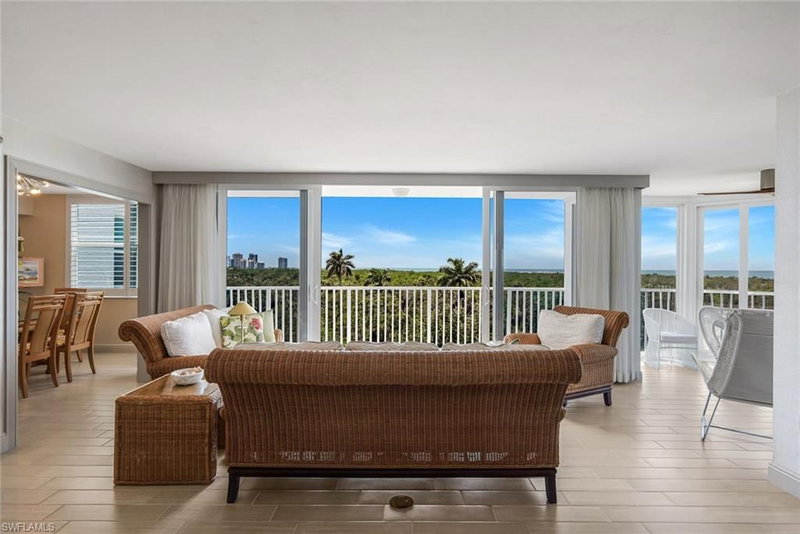6361 Pelican Bay BLVD photo 3