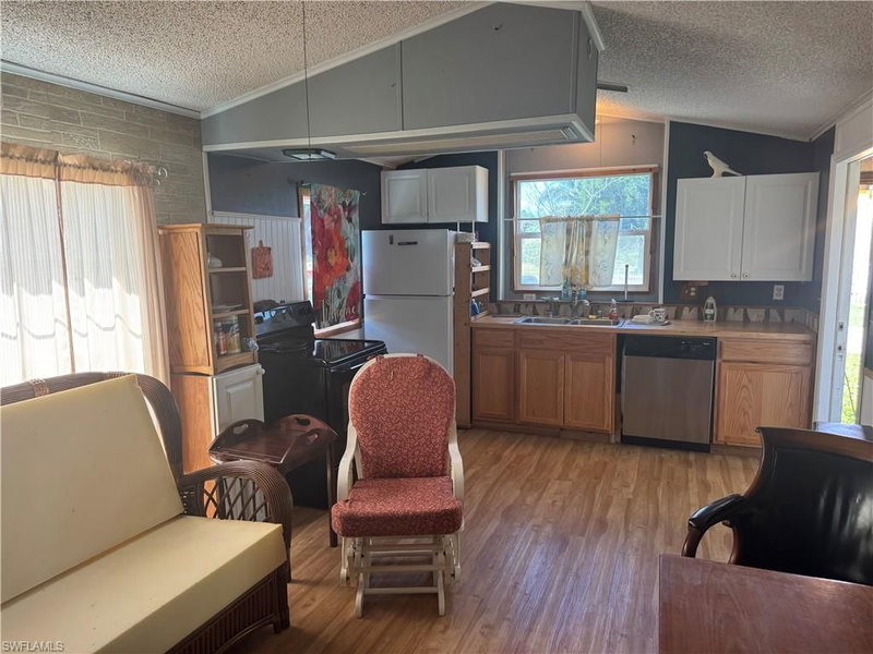 3596 Unique CIR photo 5