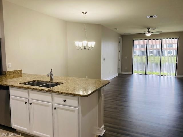 7944 BRISTOL CIR photo 3
