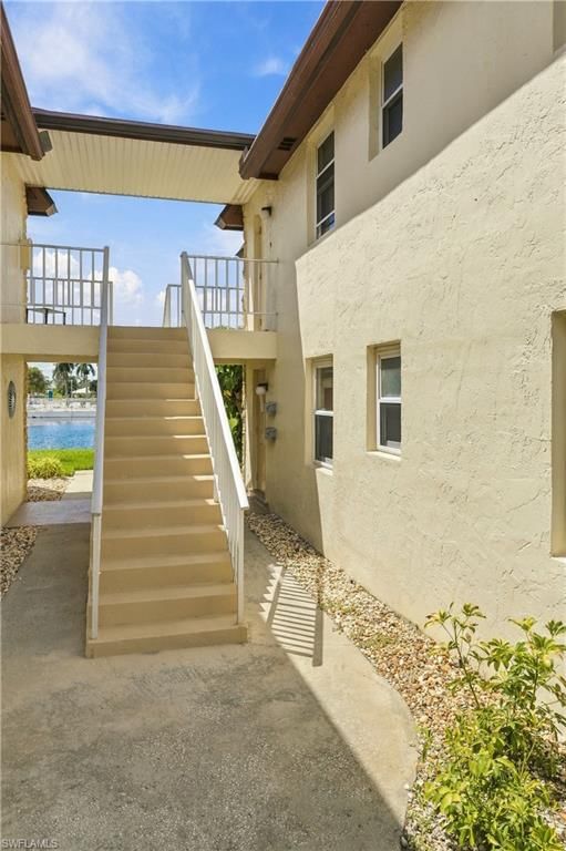 1155 Sandpiper ST photo 3