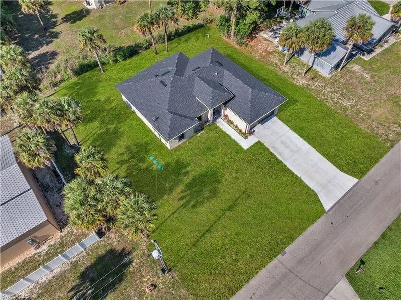 205 7th ST photo 5