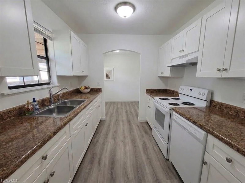 11535 Chapman AVE photo 5