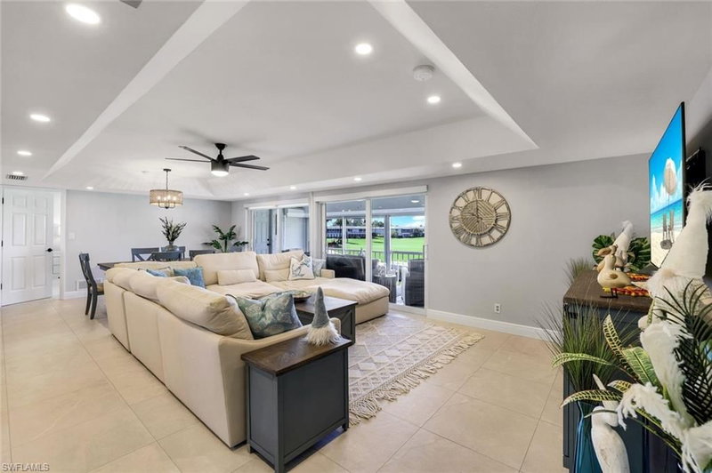 112 Penny LN photo 2