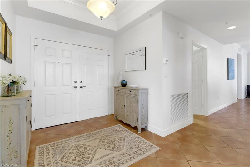 401 Bayfront PL photo 2