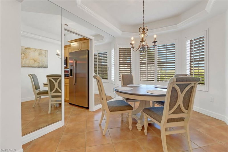 401 Bayfront PL photo 3