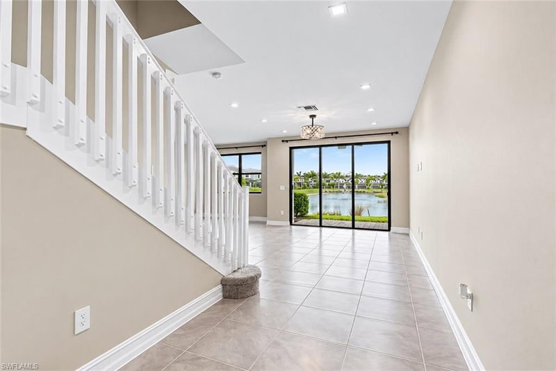 7524 Morgan WAY photo 2
