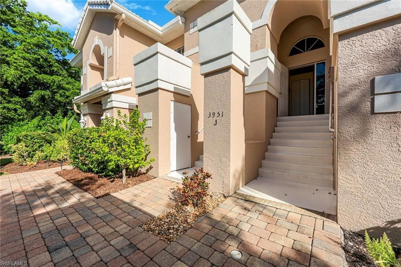 3951 Windward Passage CIR photo 4