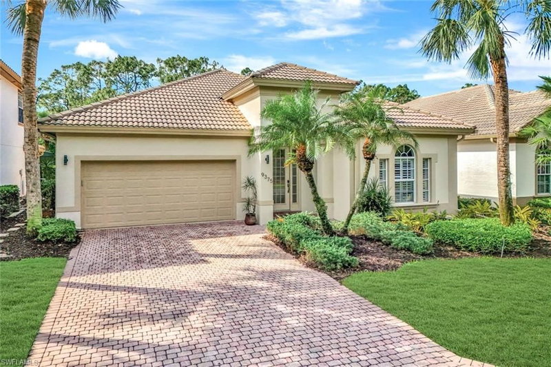 9375 Oak Strand DR photo 3