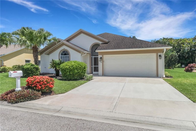 3661 Sunland LN photo 2
