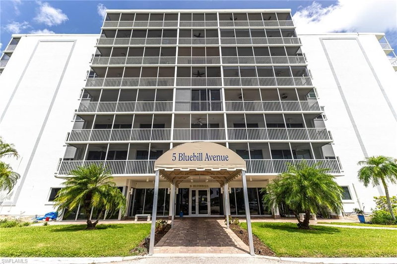 5 Bluebill AVE photo 1