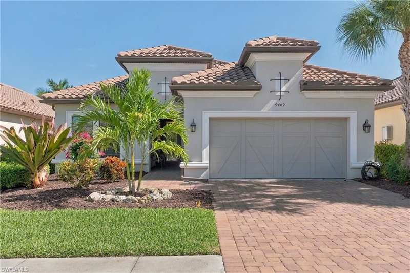 9409 Terresina DR photo 2
