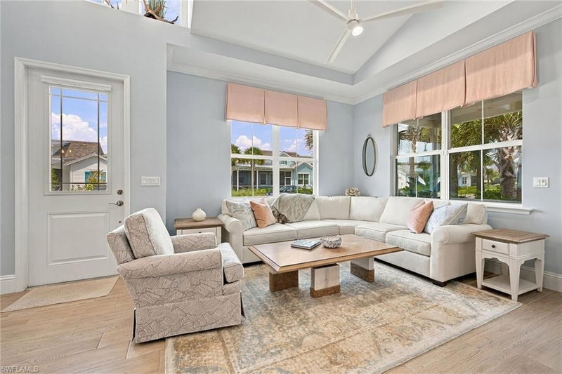 7006 Saona CT photo 3