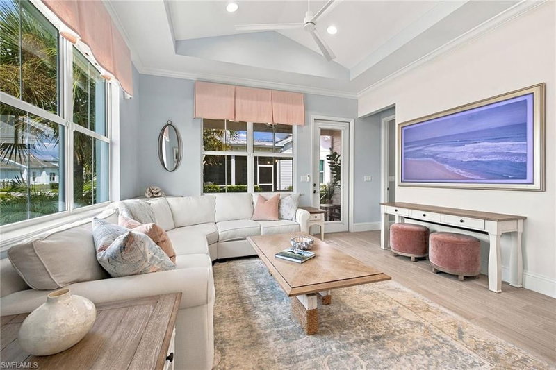 7006 Saona CT photo 4