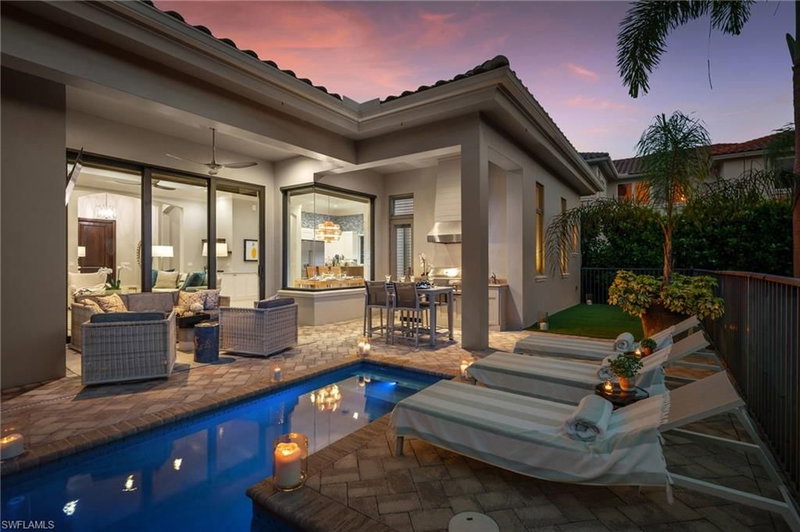2087 RIVOLI CT photo 3