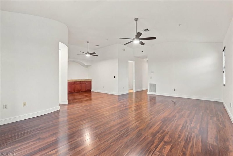 1121 Van Loon Commons CIR photo 3