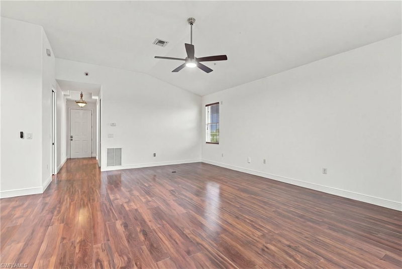 1121 Van Loon Commons CIR photo 5
