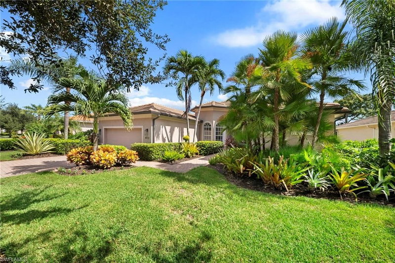 8722 Mustang Island CIR photo 2