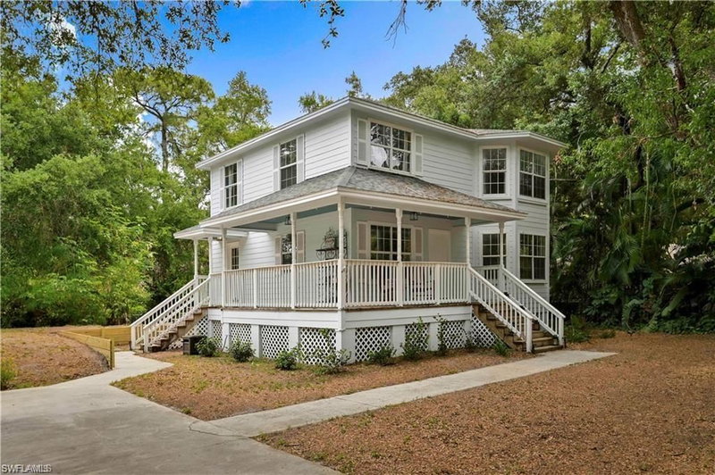 1614 Sunkist WAY photo 1