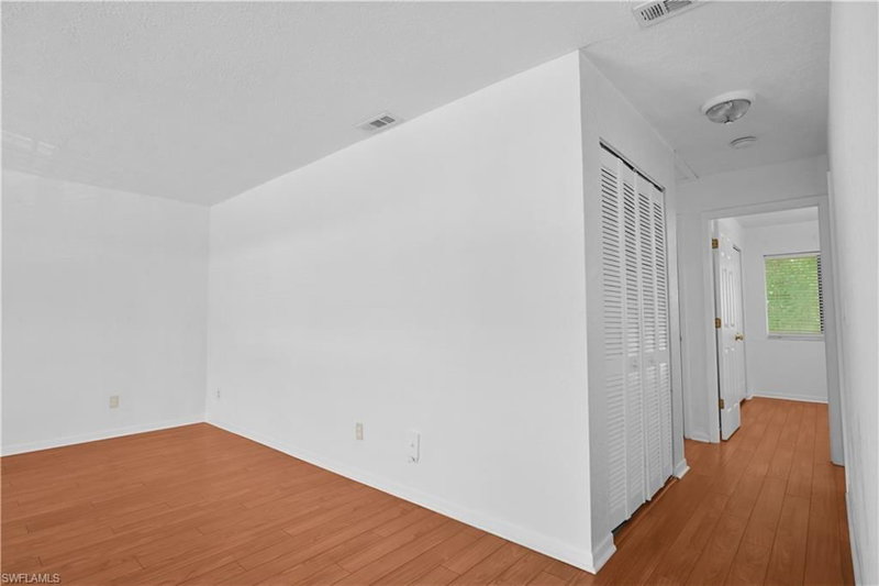 4611 Bayshore DR photo 4