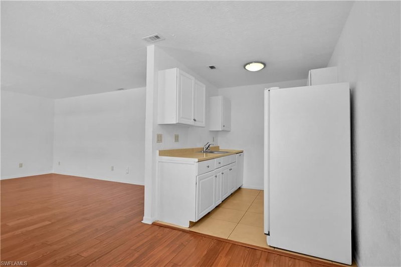4611 Bayshore DR photo 5