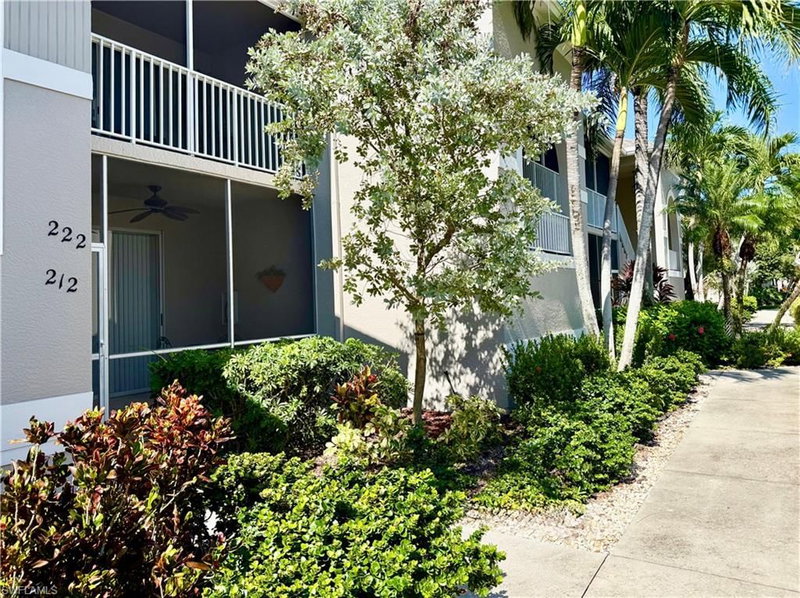 8605 Naples Heritage DR photo 2