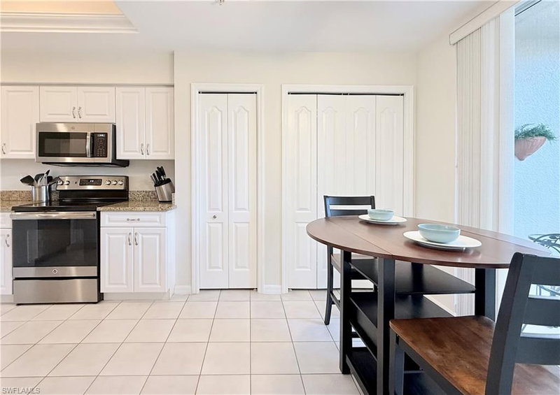 8605 Naples Heritage DR photo 4