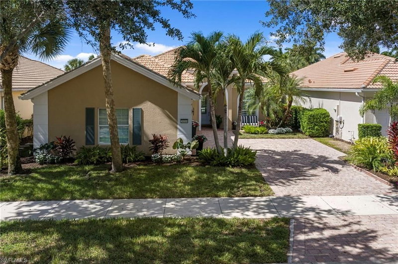 28510 Guinivere WAY photo 1