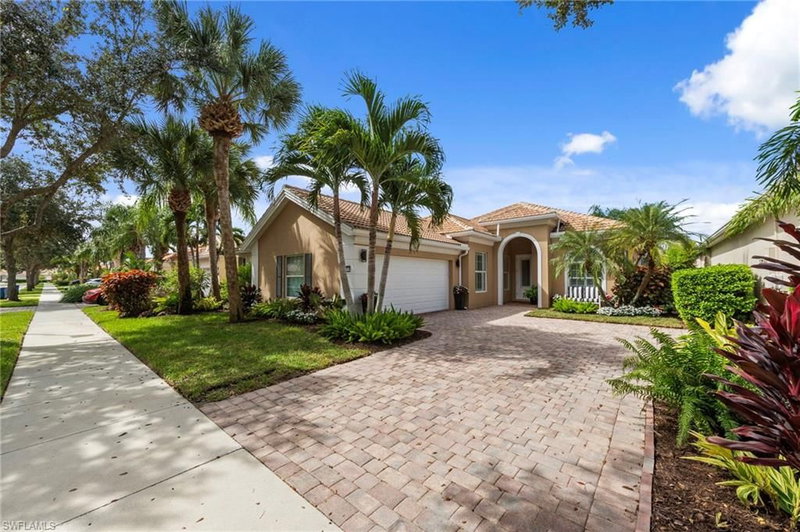 28510 Guinivere WAY photo 2