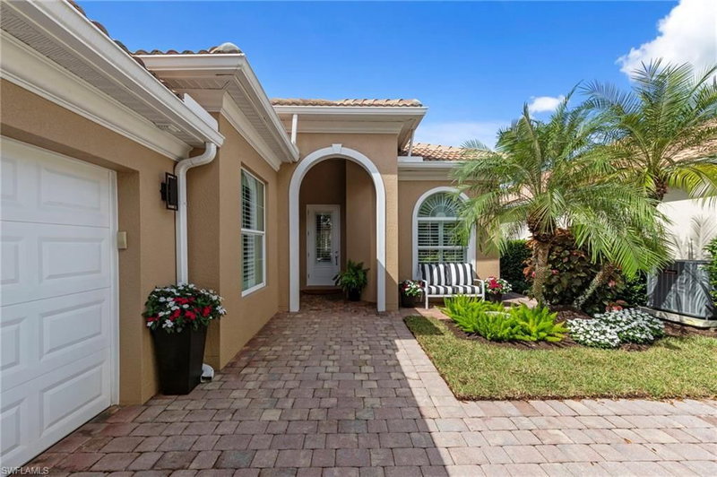 28510 Guinivere WAY photo 5