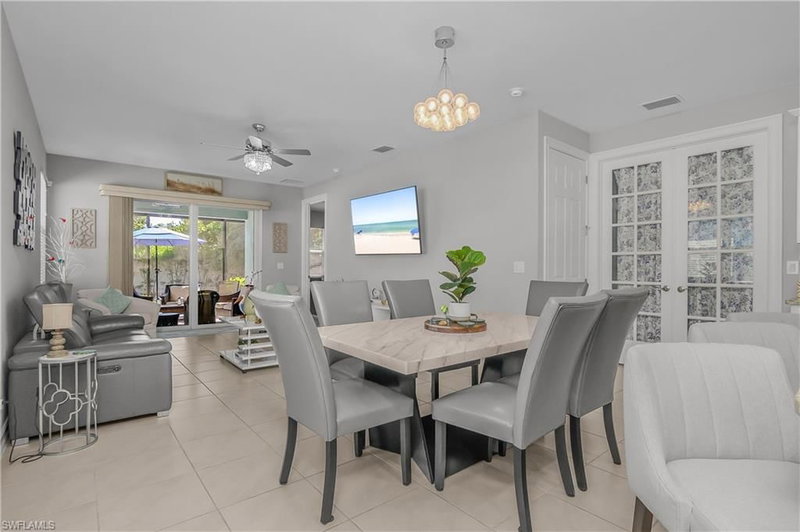 28343 Captiva Shell LOOP photo 2