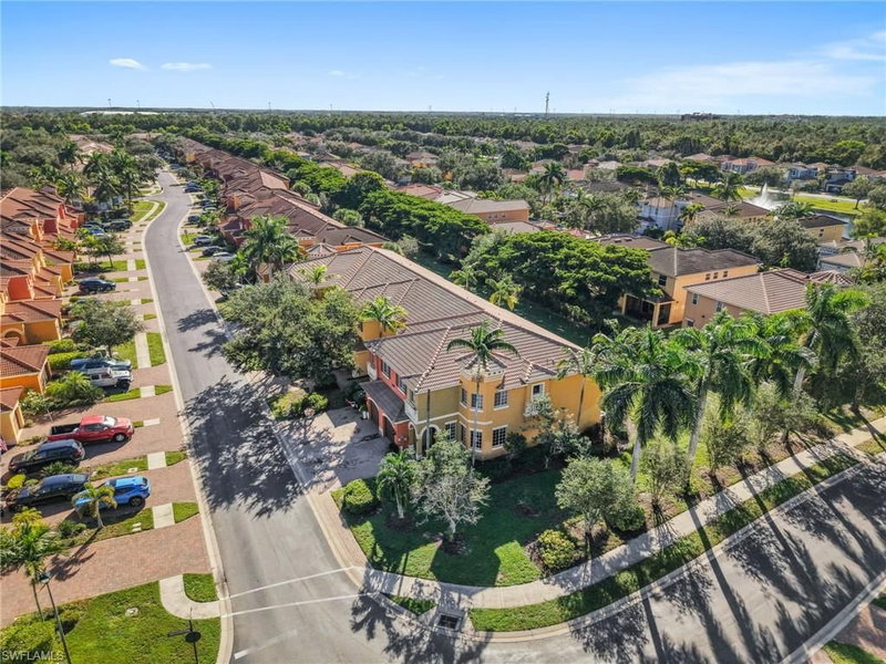 10101 Tin Maple DR photo 4
