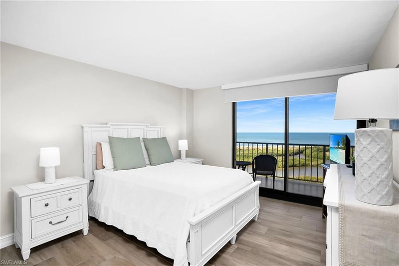 440 Seaview CT photo 5