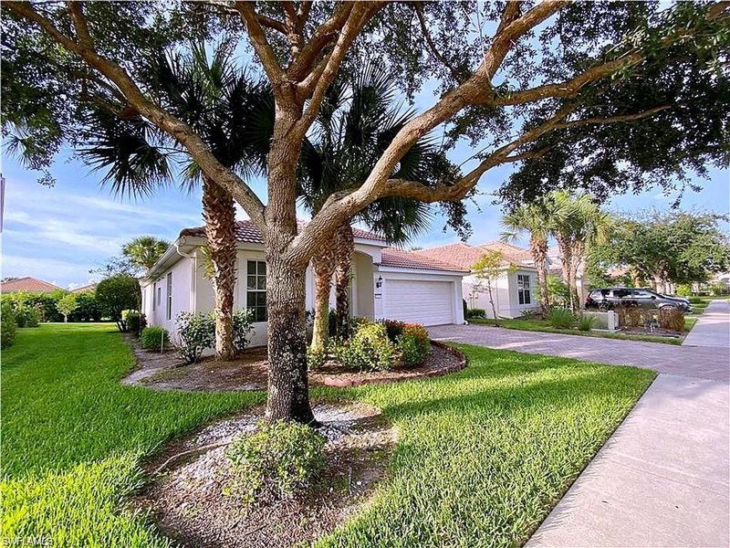 2177 Fairmont LN photo 3