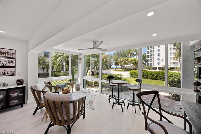 2100 Gulf Shore BLVD N photo 2