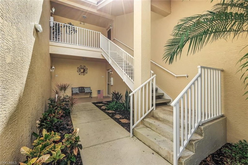 15051 Bridgeway LN photo 2