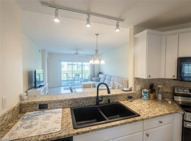 3013 Driftwood WAY photo 1