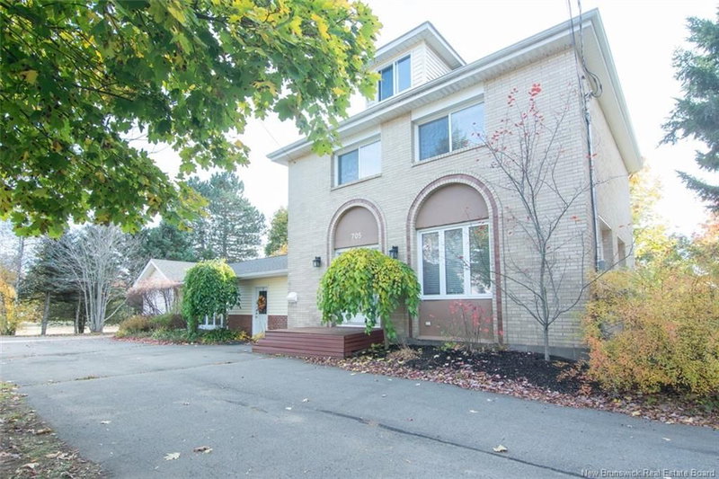 705 Amirault Street, Dieppe, New Brunswick