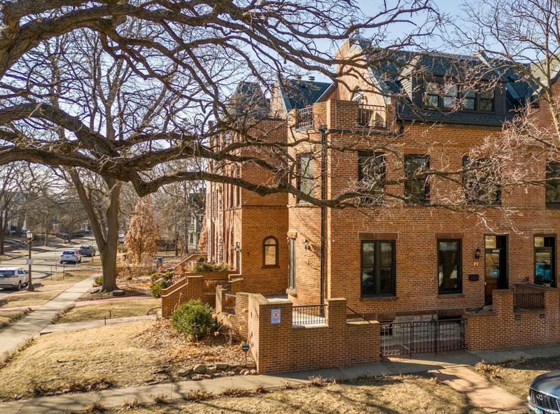 71 Mackubin Street