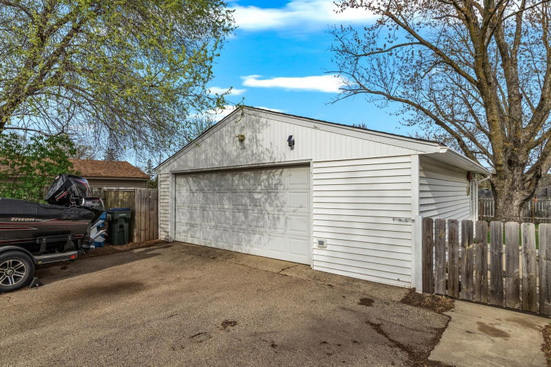 8805 Emerson Avenue S - Photo 19