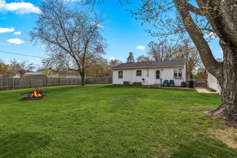 8805 Emerson Avenue S - Photo 22