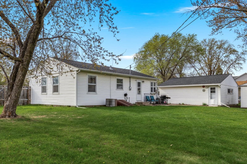 8805 Emerson Avenue S - Photo 25