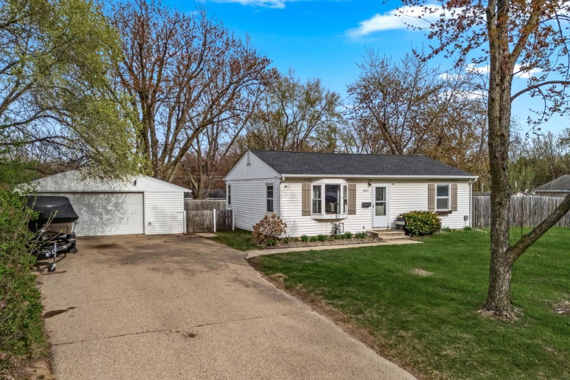 8805 Emerson Avenue S - Photo 27